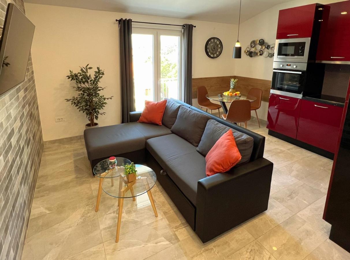 Apartmani Omrcen Башка-Вода Экстерьер фото